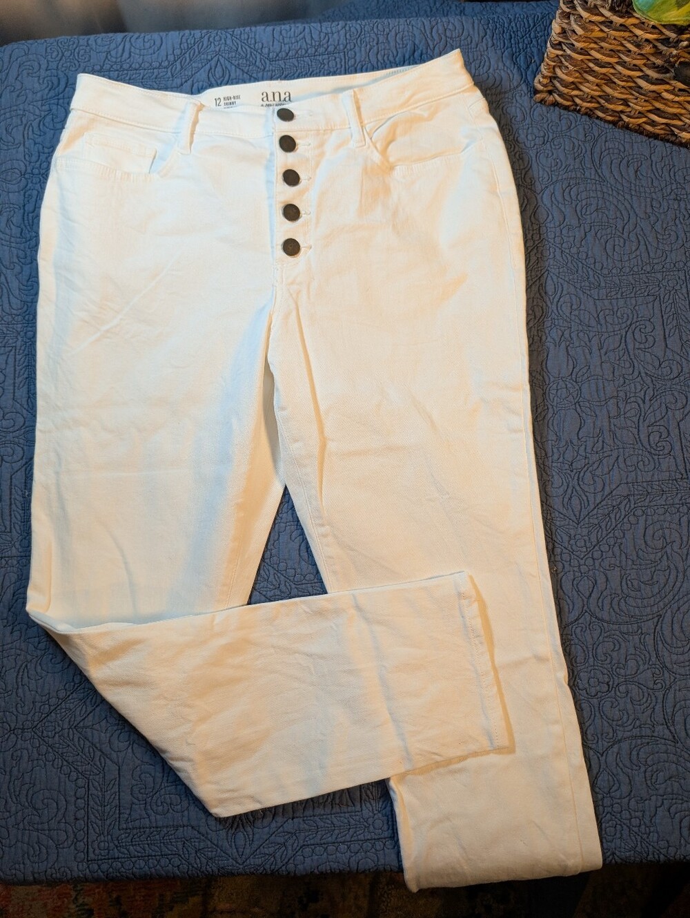 a.n.a White High Rise Skinny Jeans Size 12 Button Fly Stretch Denim Clean...